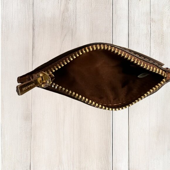 Collector's item: NWT Coach Card Case In Signature Canvas Coach Radial Rainbow - Picture 4 of 5